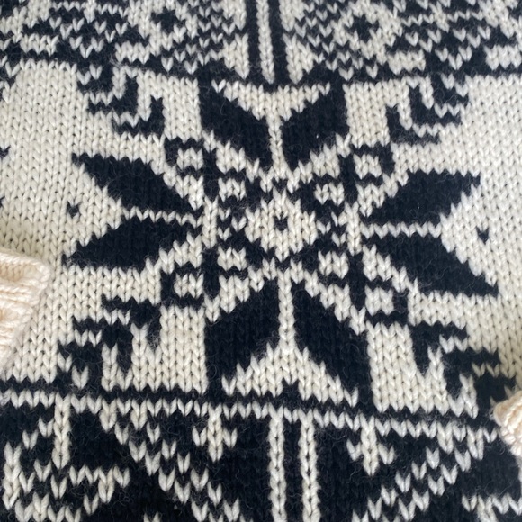 Free People Sweater - Picture 3 of 7